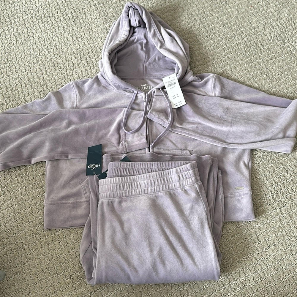 hollister sweat matching set.